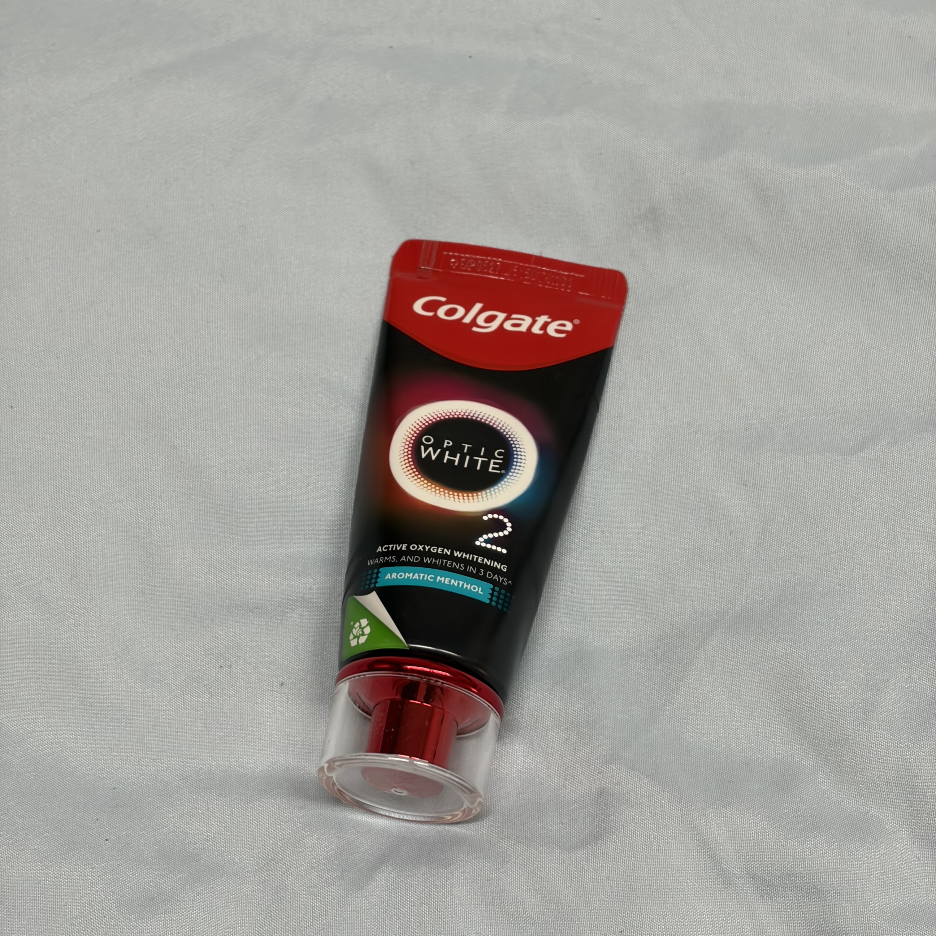 Colgate Optic White Active Oxygen Whitening Toothpaste